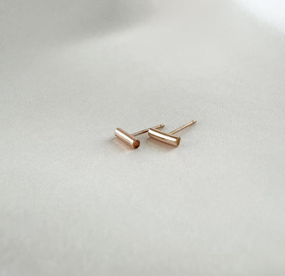 Bare Bar Studs