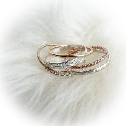 Mixed stacking ring set