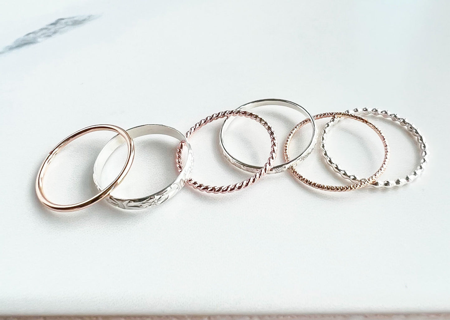 Mixed stacking ring set