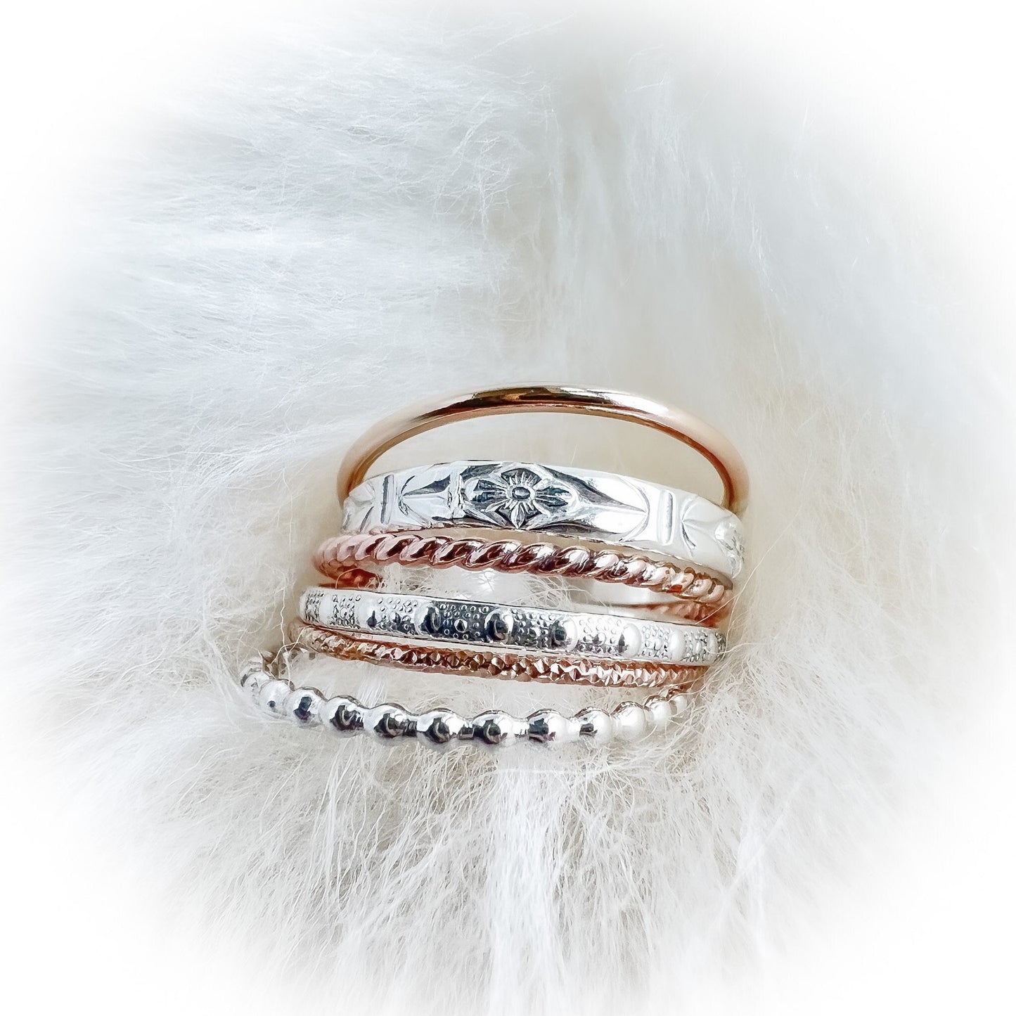 Mixed stacking ring set